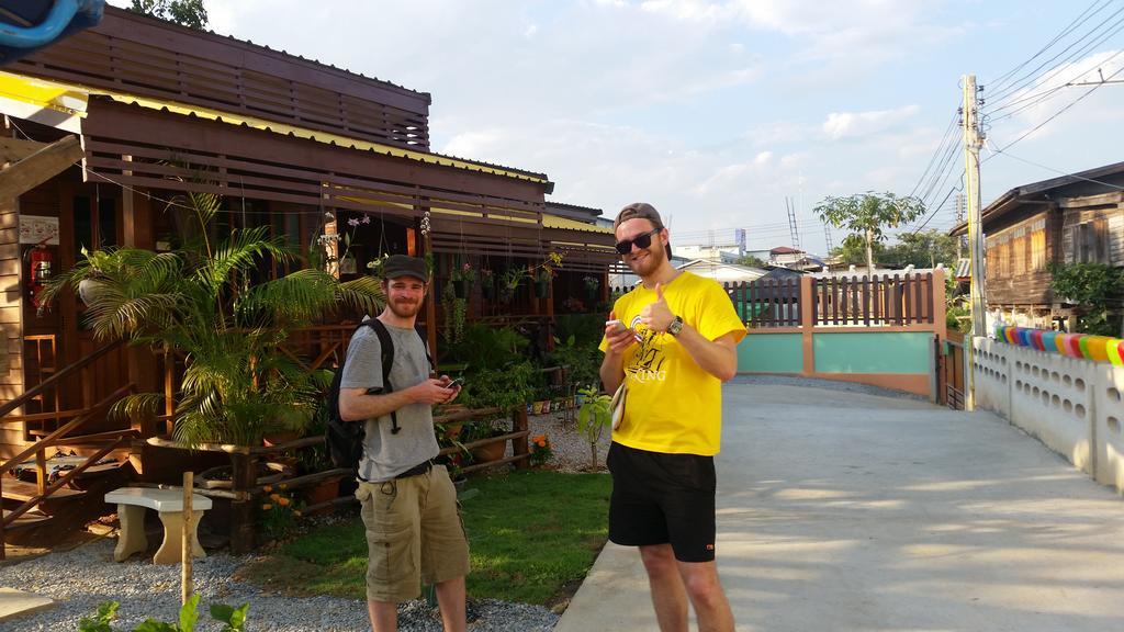 סוקותאי Happy Guesthouse Bungalow מראה חיצוני תמונה