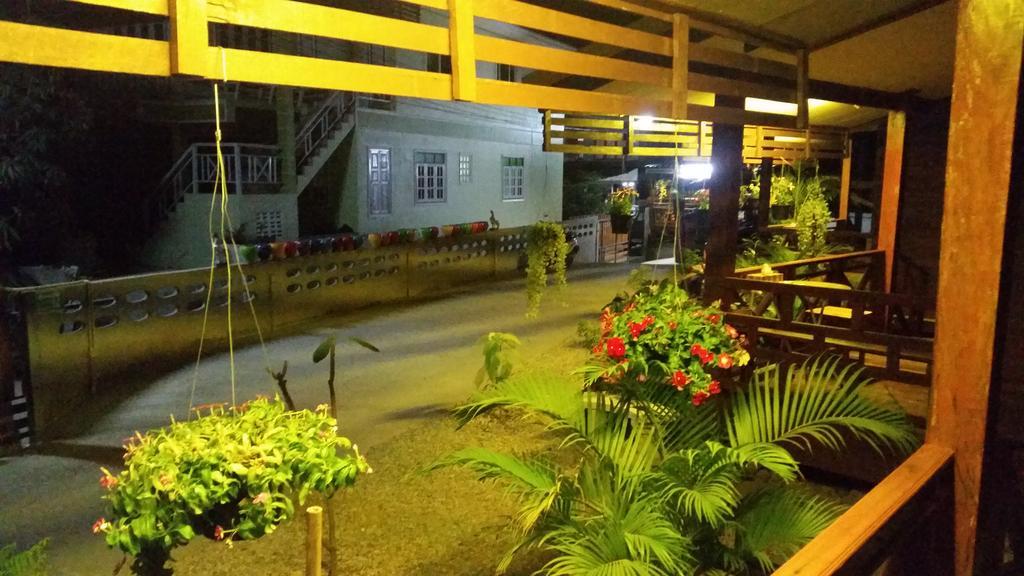 סוקותאי Happy Guesthouse Bungalow מראה חיצוני תמונה