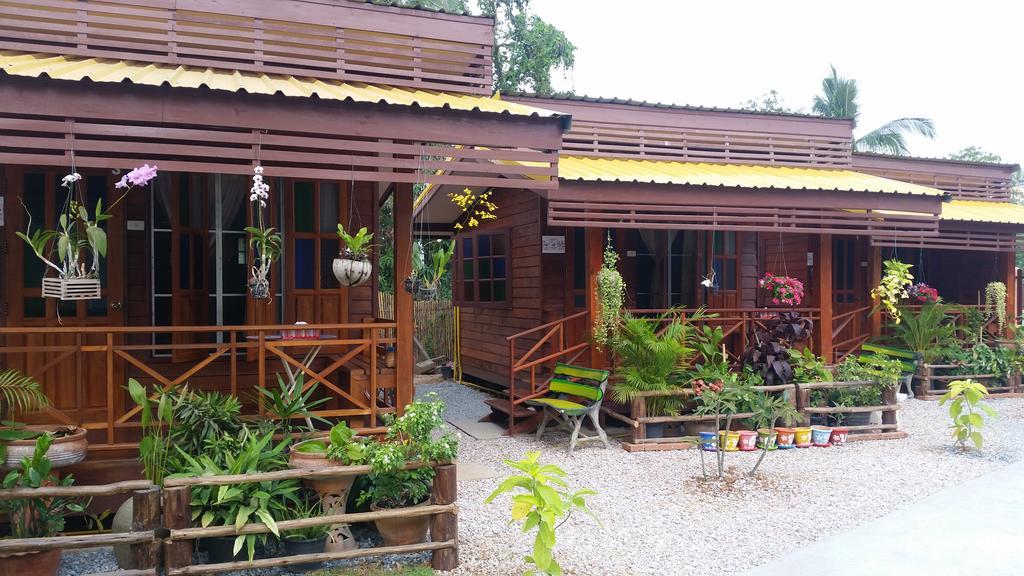 סוקותאי Happy Guesthouse Bungalow מראה חיצוני תמונה