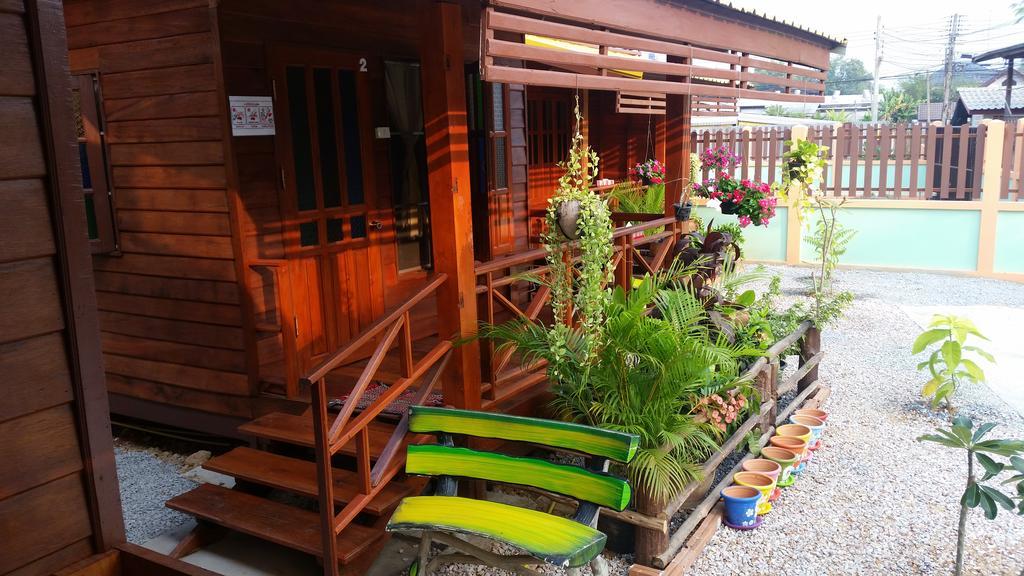 סוקותאי Happy Guesthouse Bungalow מראה חיצוני תמונה