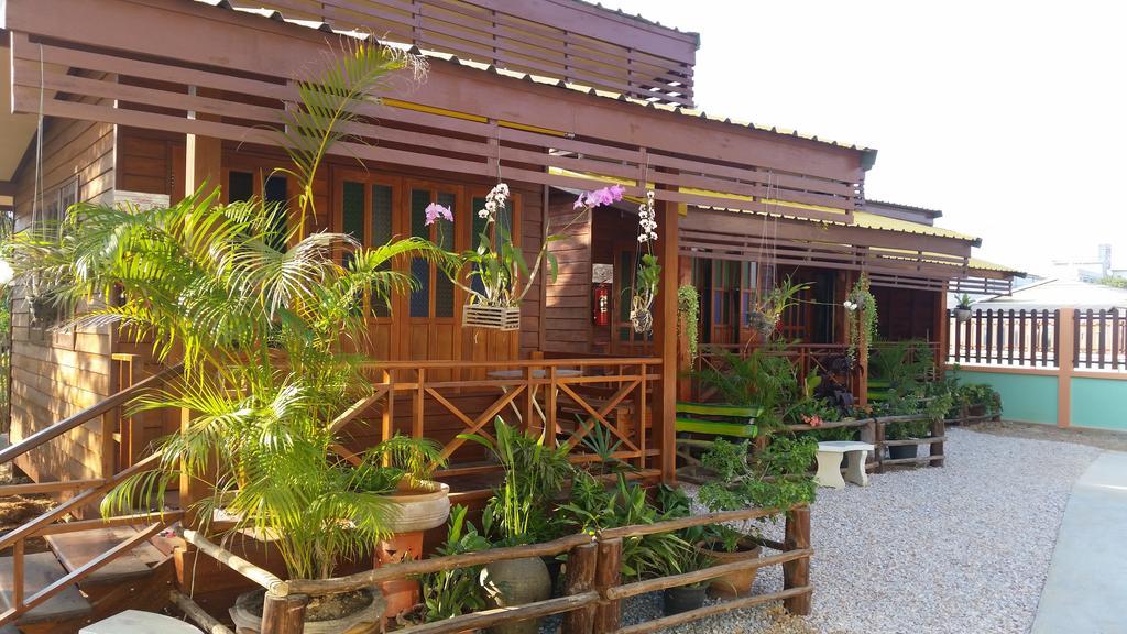 סוקותאי Happy Guesthouse Bungalow מראה חיצוני תמונה