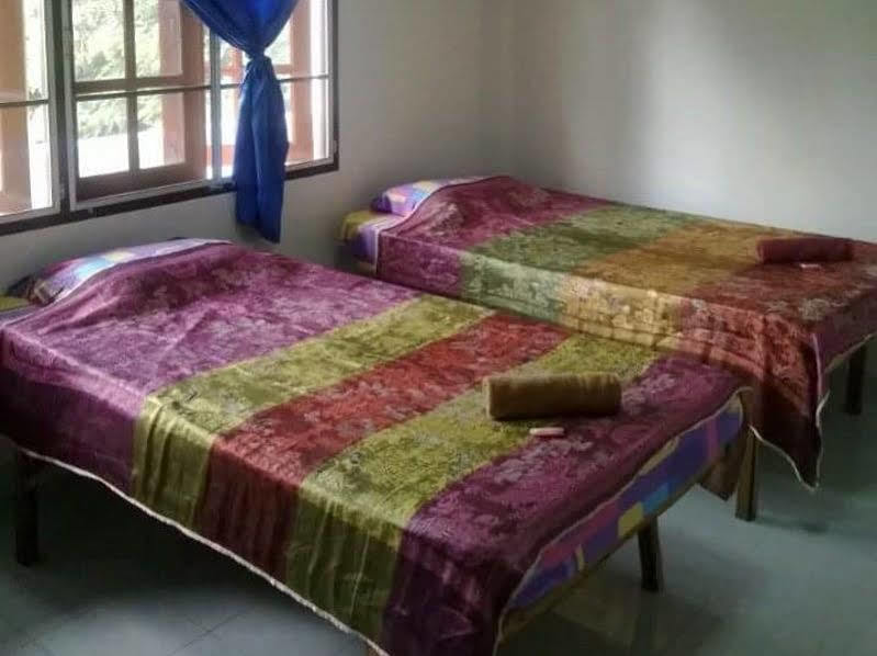 סוקותאי Happy Guesthouse Bungalow מראה חיצוני תמונה