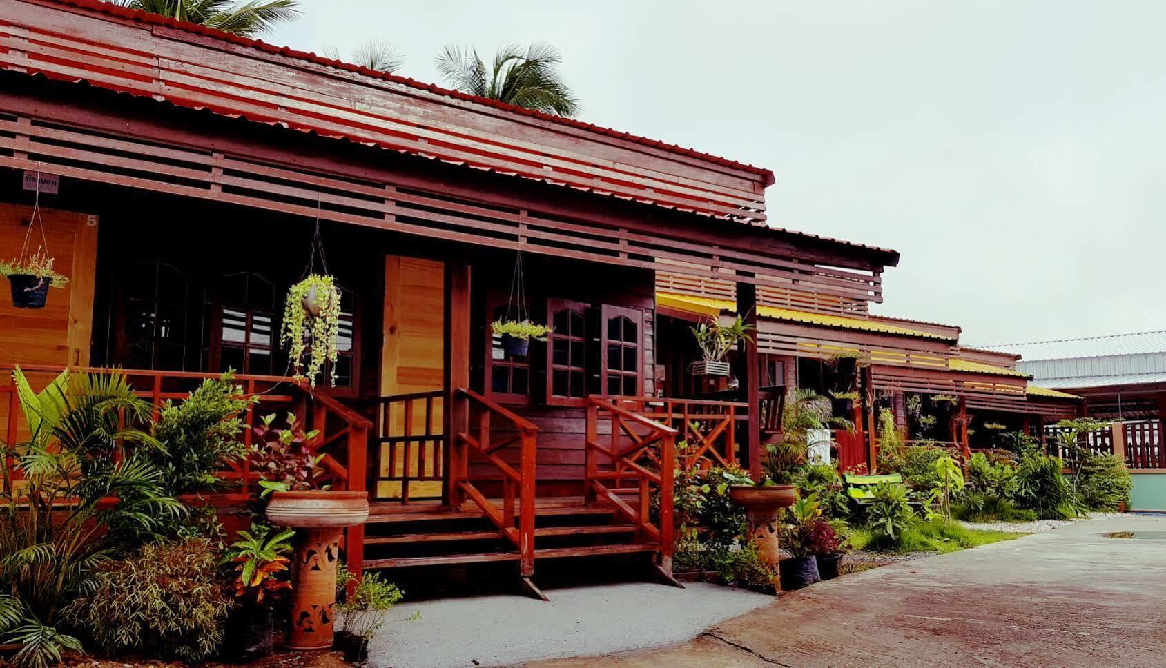 סוקותאי Happy Guesthouse Bungalow מראה חיצוני תמונה