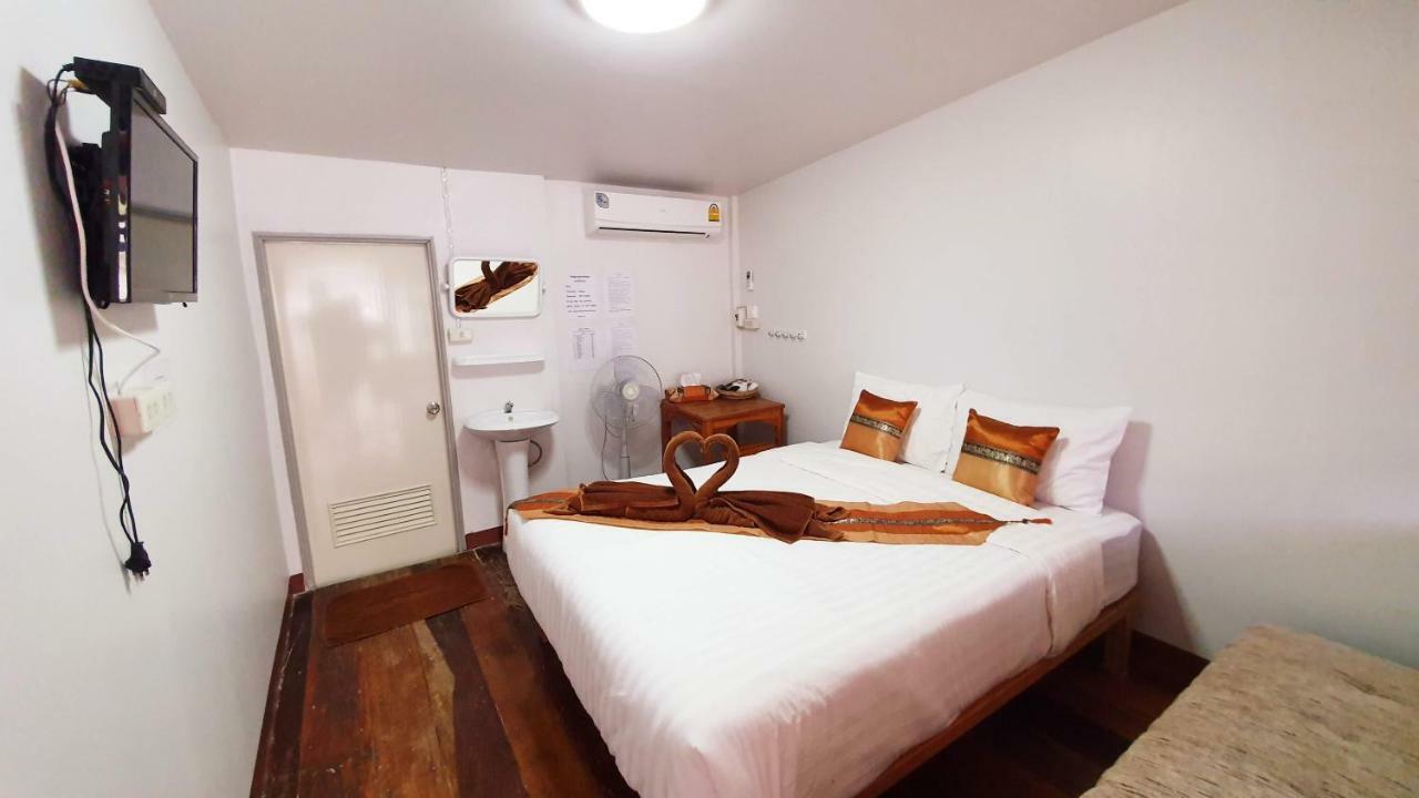 סוקותאי Happy Guesthouse Bungalow מראה חיצוני תמונה