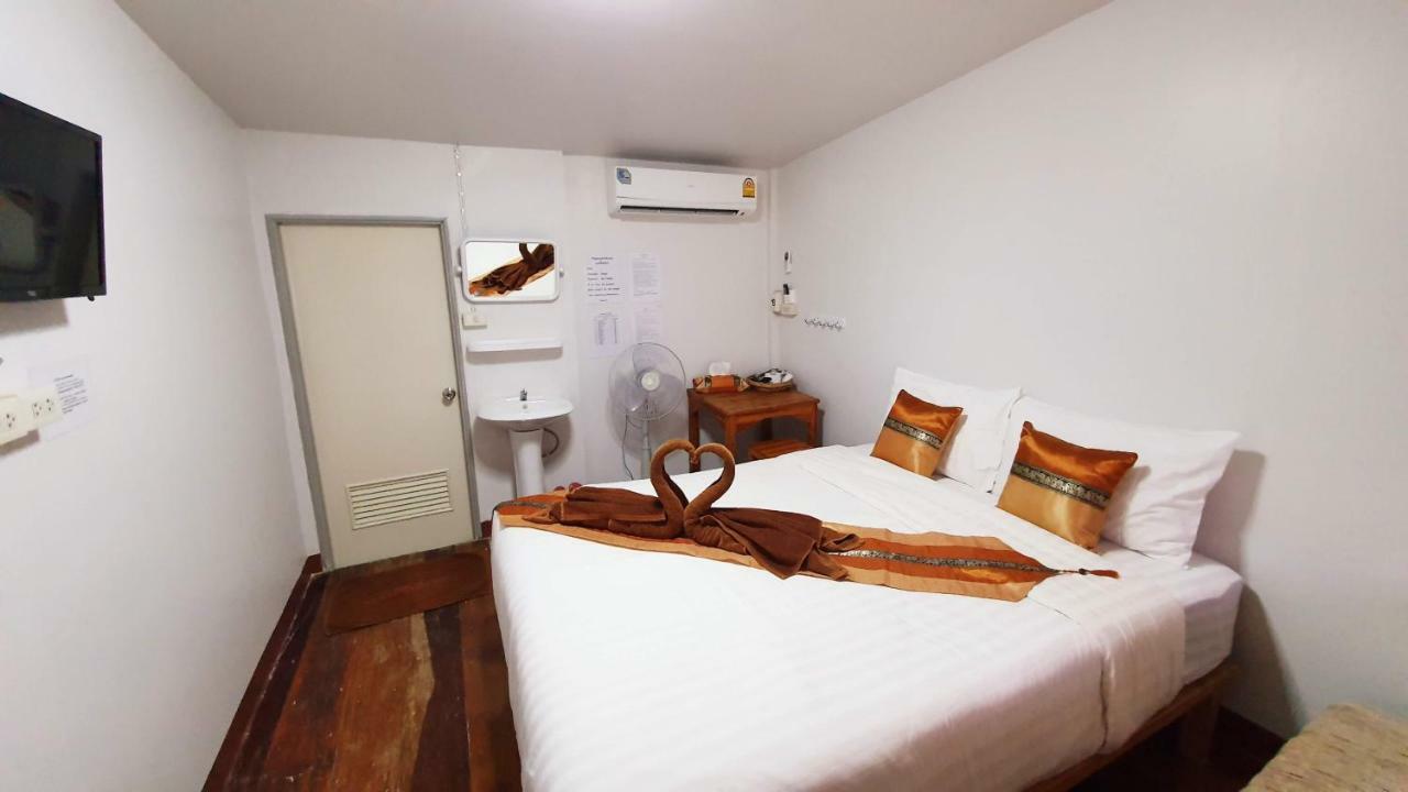 סוקותאי Happy Guesthouse Bungalow מראה חיצוני תמונה